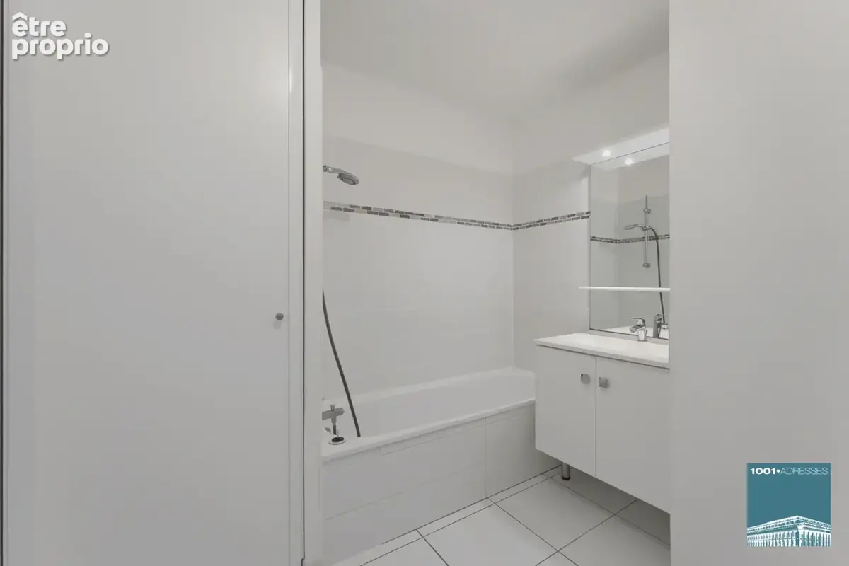  Appartement trois pièces avec terrasse et parking - photo 11