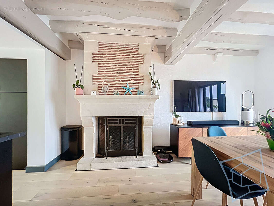 Appartement à BULLION