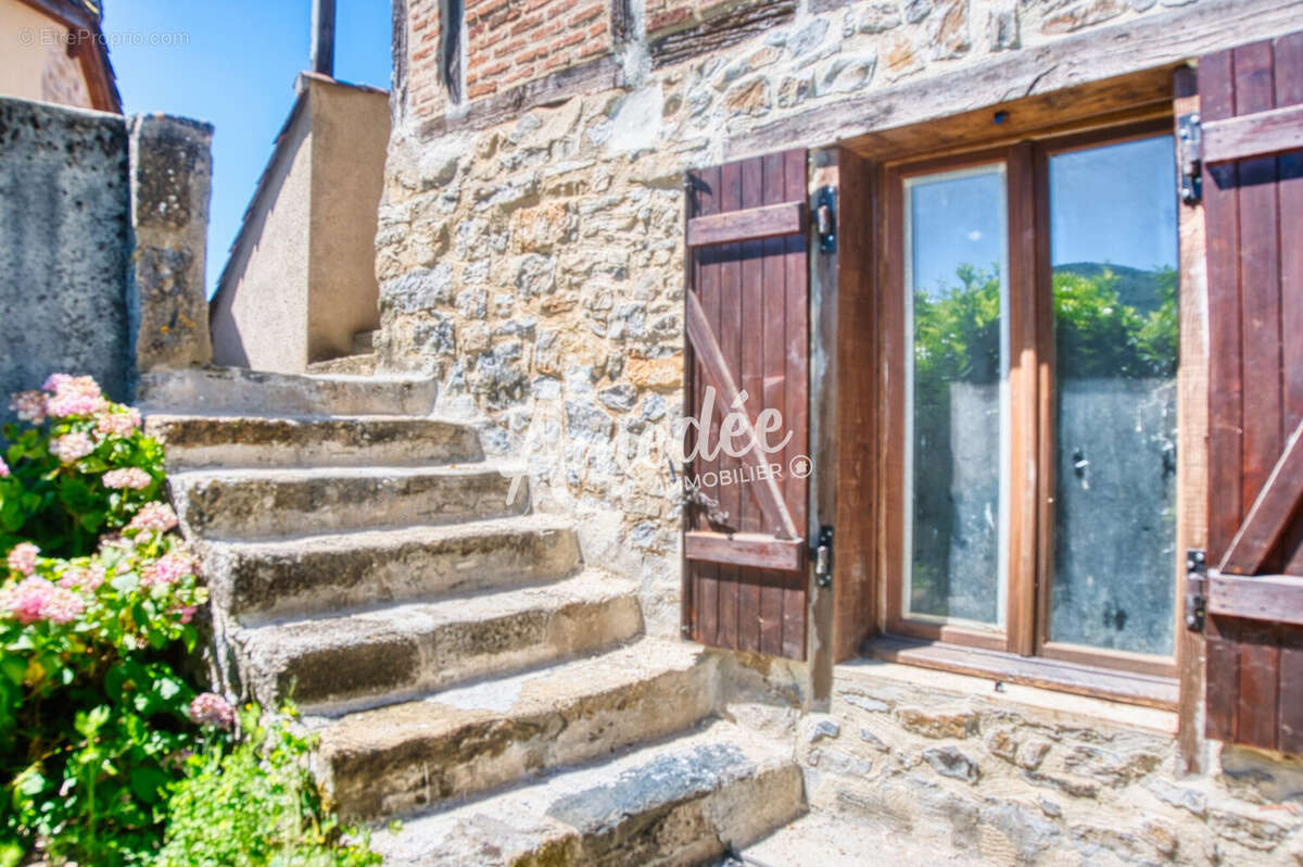 Maison à SAINT-CERE