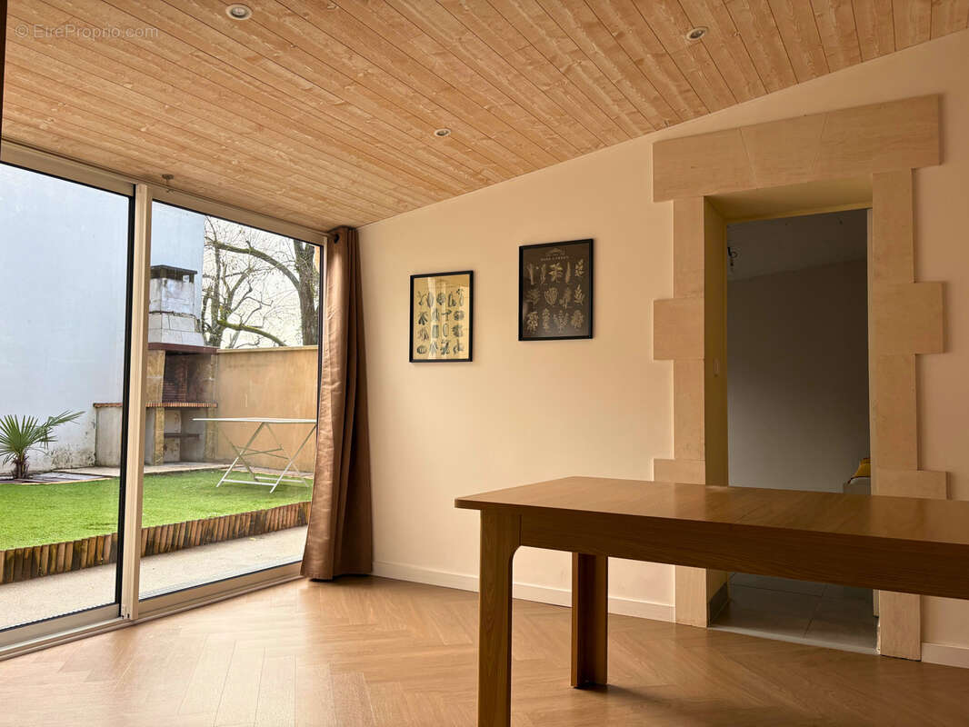 Maison à COGNAC