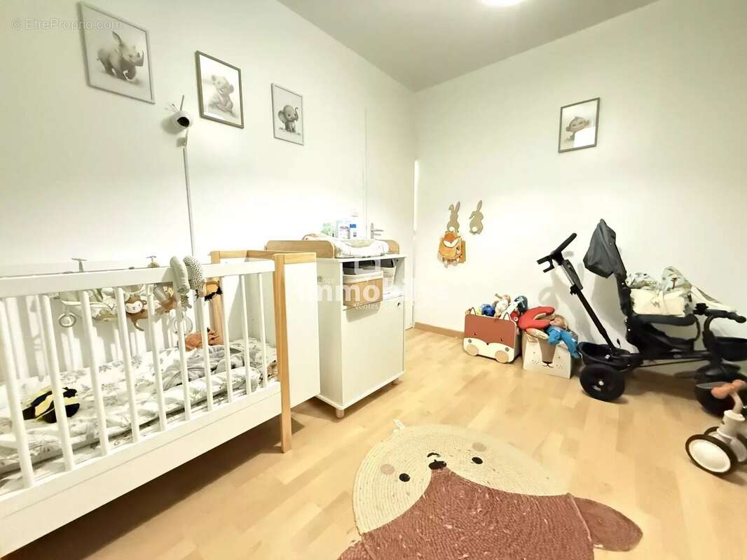 Maison à MONCHECOURT