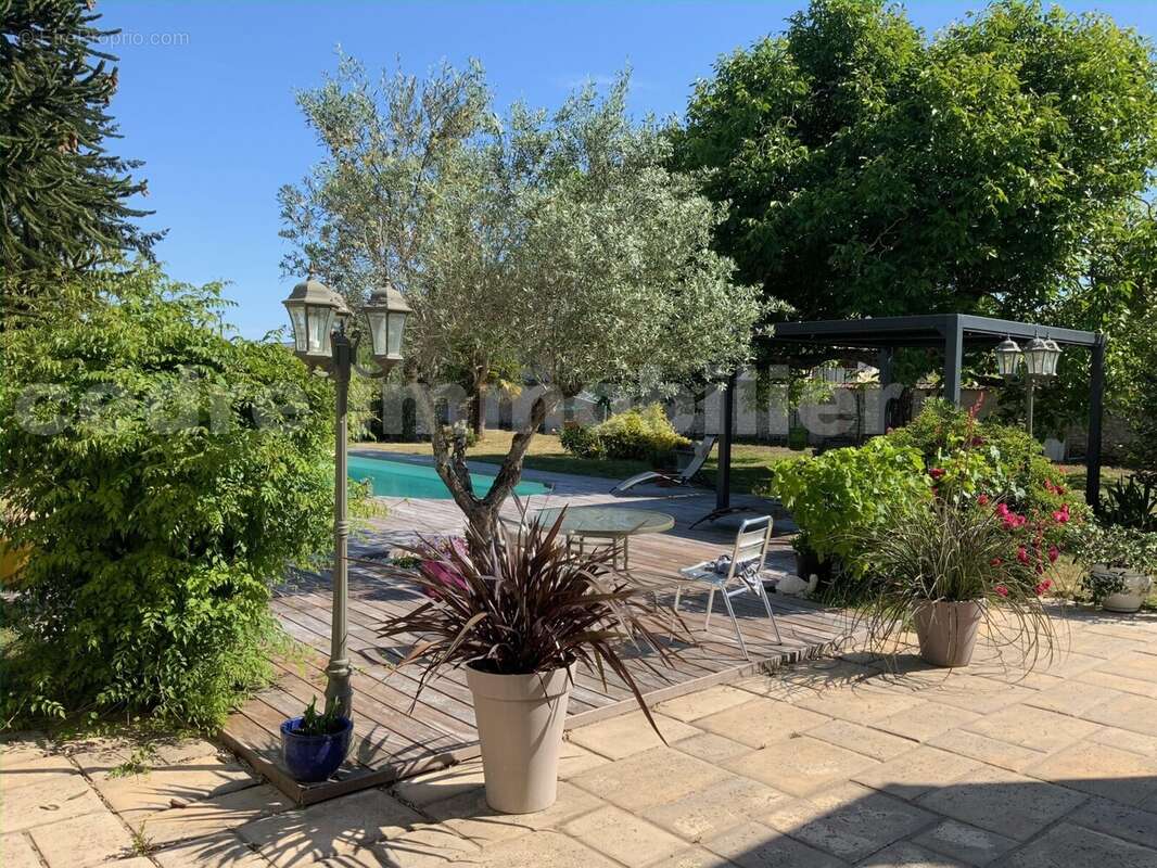 image13 - Maison à SAINT-PRYVE-SAINT-MESMIN