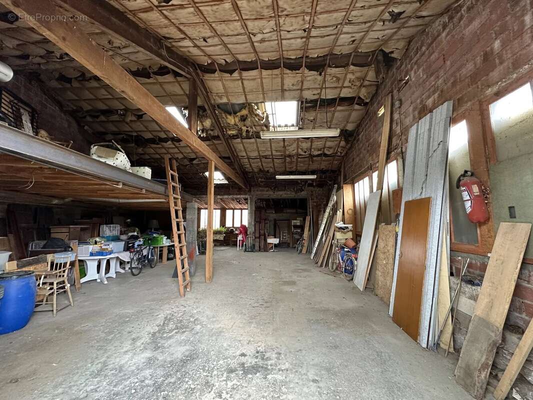 Commerce à LAGARRIGUE