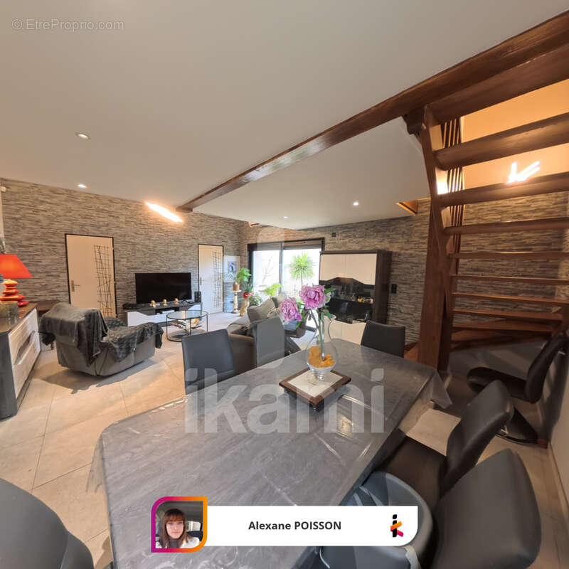 Maison à ROMANS-SUR-ISERE