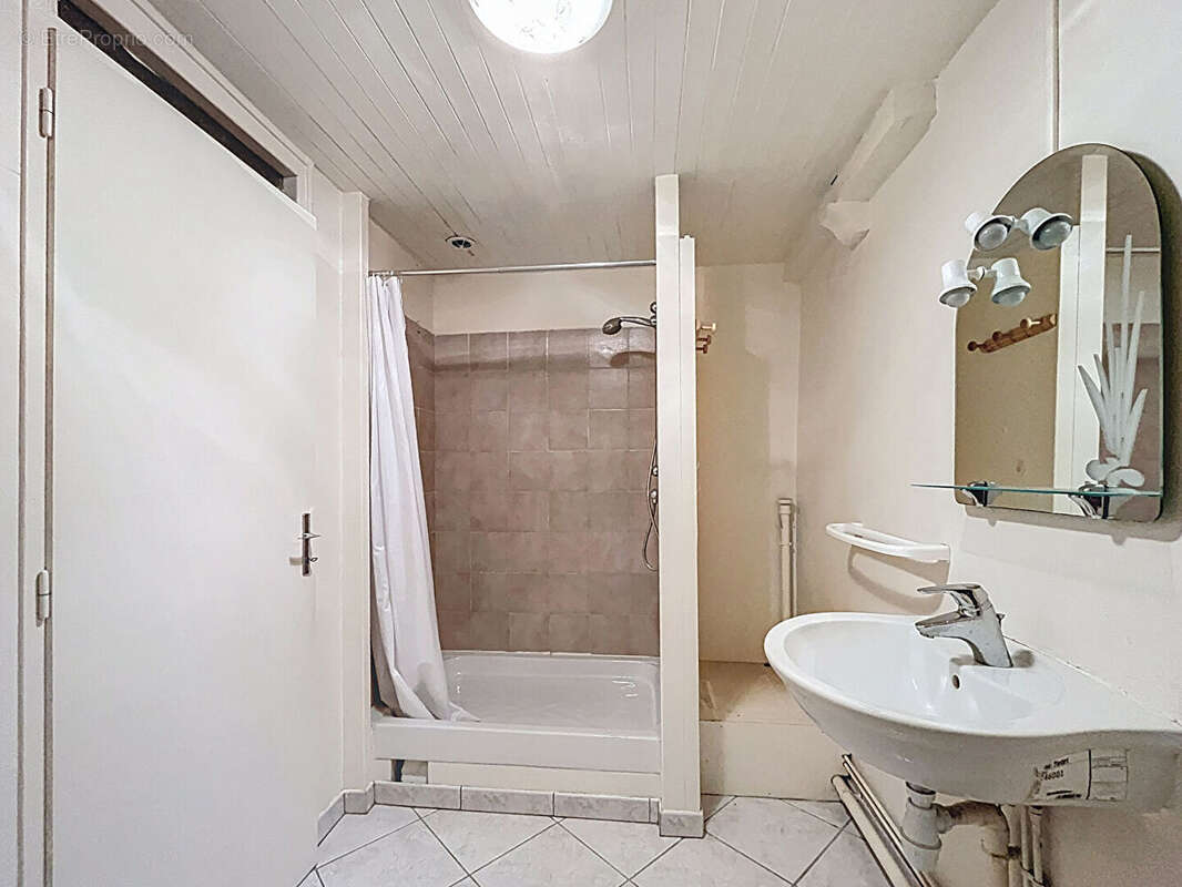 Maison à GRANCEY-LE-CHATEAU-NEUVELLE