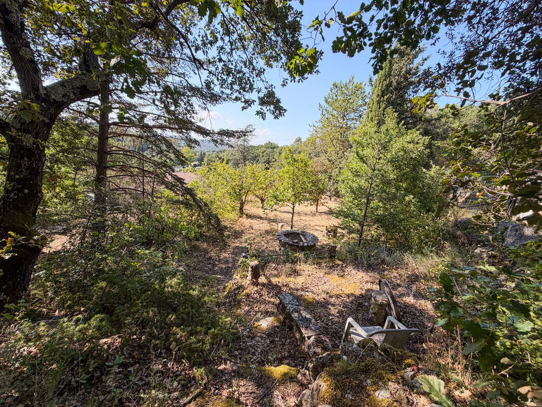 Maison T4 de 70 m2 avec terrain de 1 117 m2 - photo 18
