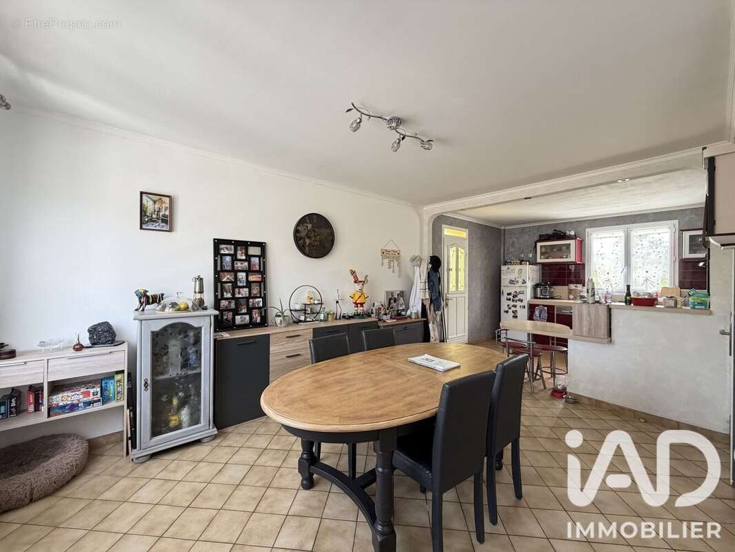 Photo 2 - Maison à LA FLECHE