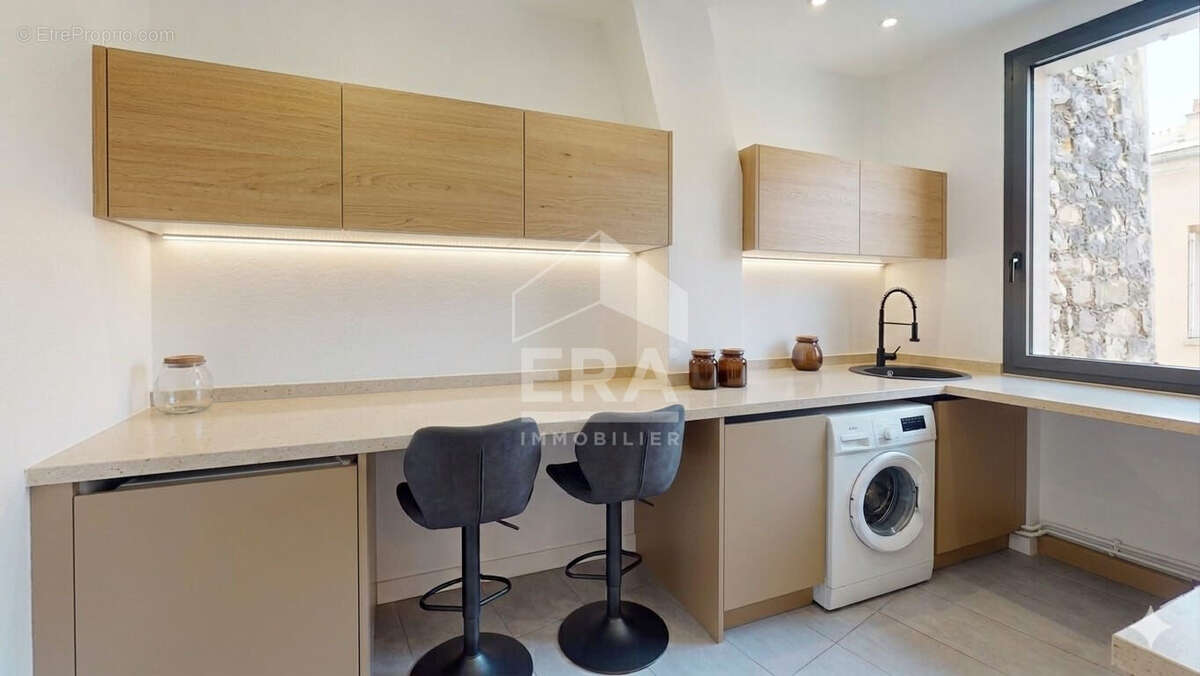 Appartement à PARIS-19E