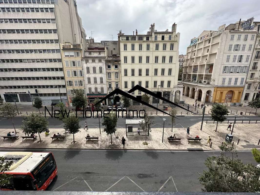 Appartement à MARSEILLE-1E