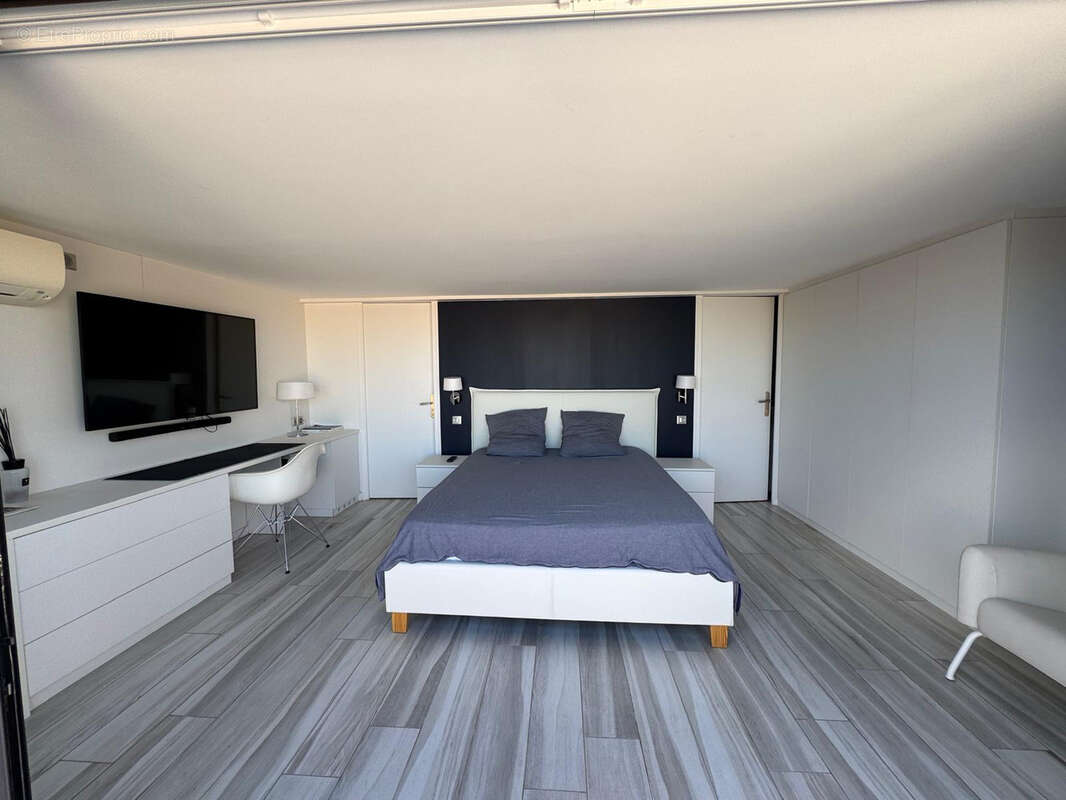 Appartement à SAINT-TROPEZ