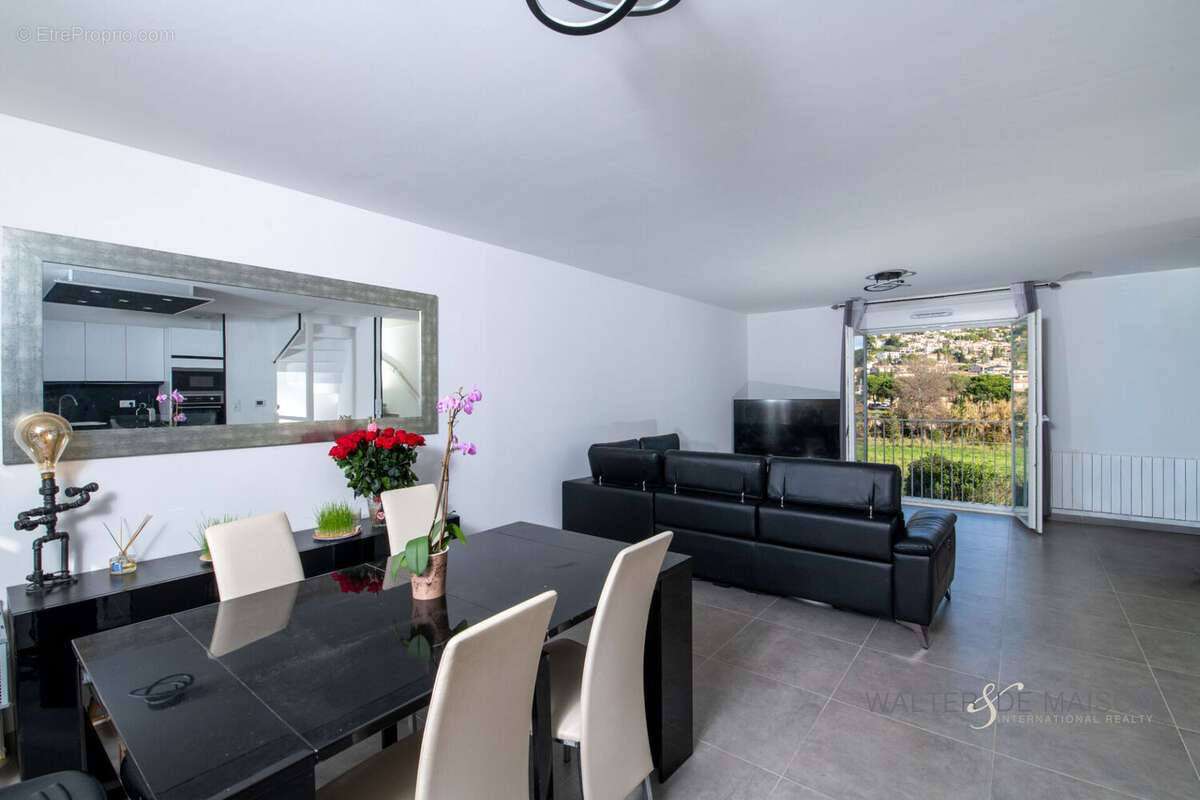 Maison à CARQUEIRANNE