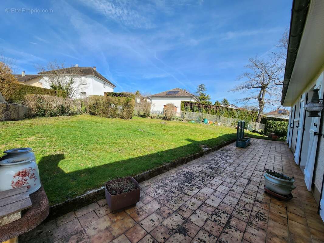 Maison à LE PALAIS-SUR-VIENNE