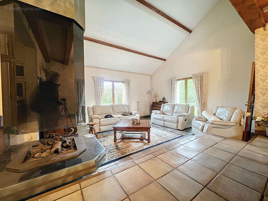 Maison à TINQUEUX