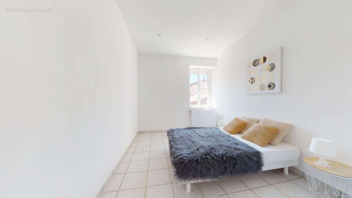 Appartement sur cour avec extérieur au centre de Villefranche-sur-saône - photo 7