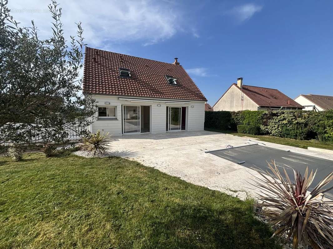 Maison à CONNERRE