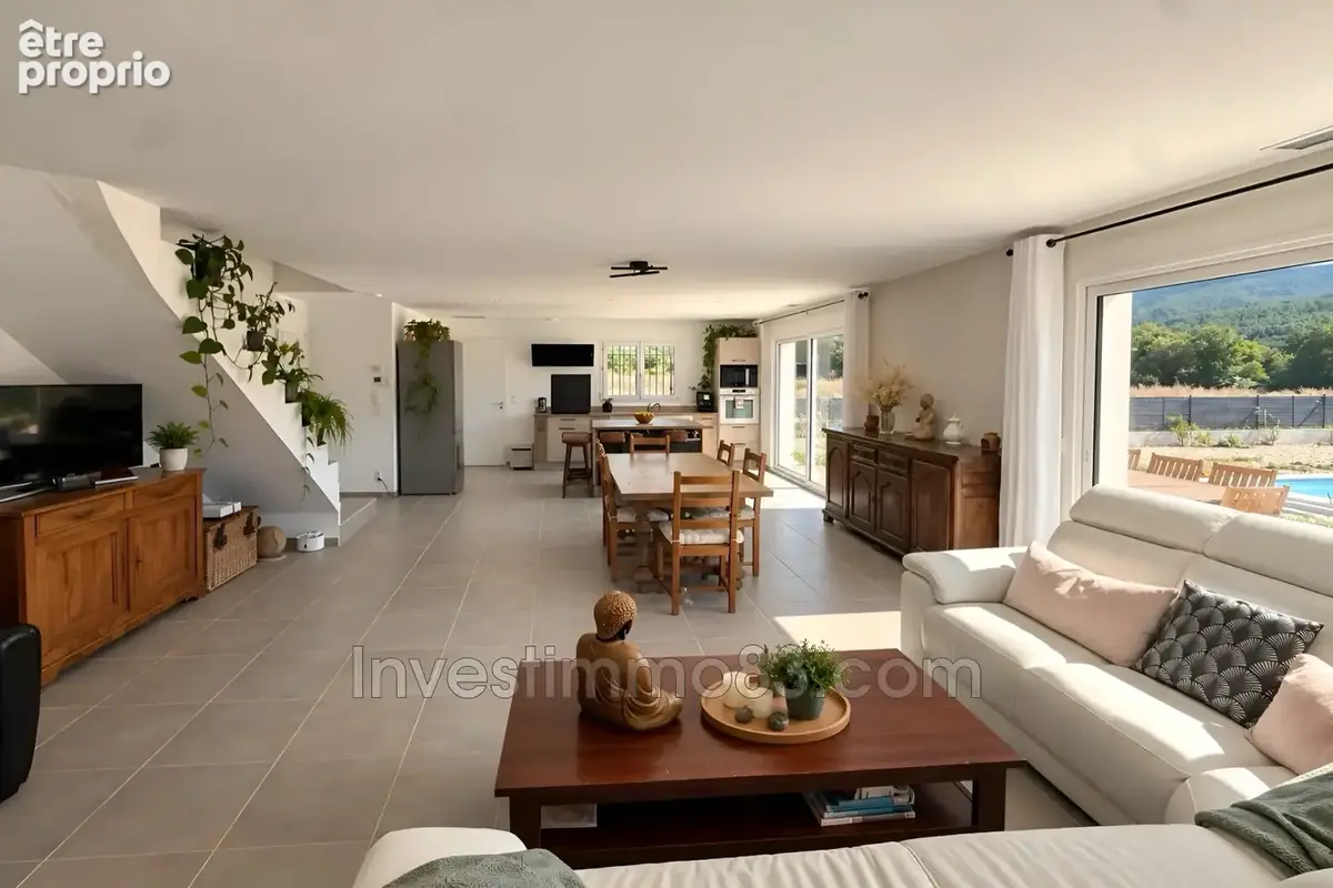 Maison 5 pièces 123 m² à vendre à Auriol (13390) - photo 2