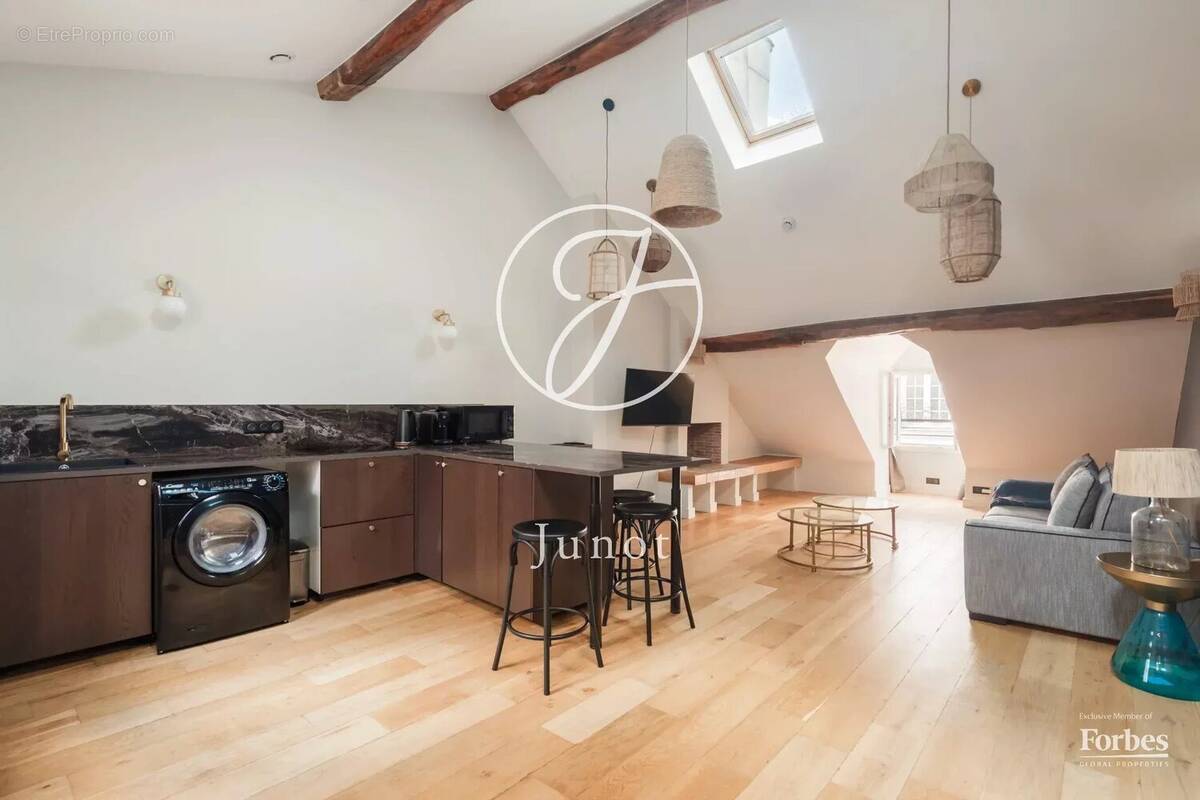 Appartement à PARIS-6E