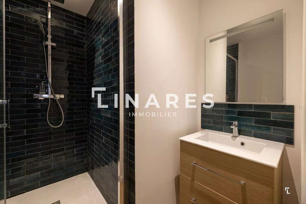 Appartement à MARSEILLE-7E