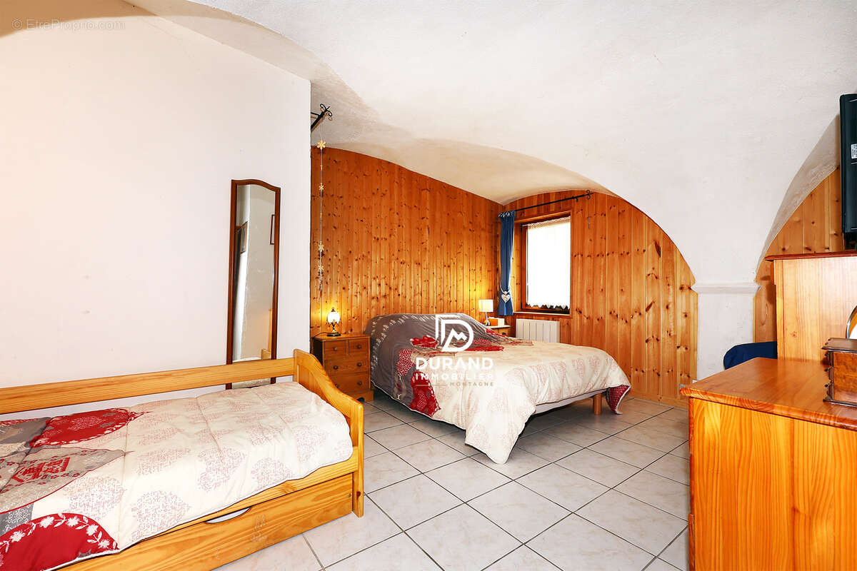 Rare à la vente   un véritable esprit de maison de famille - photo 17