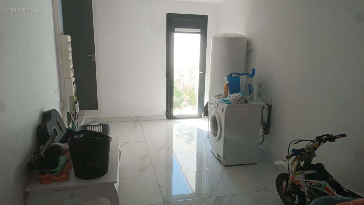 Maison à LEZIGNAN-CORBIERES