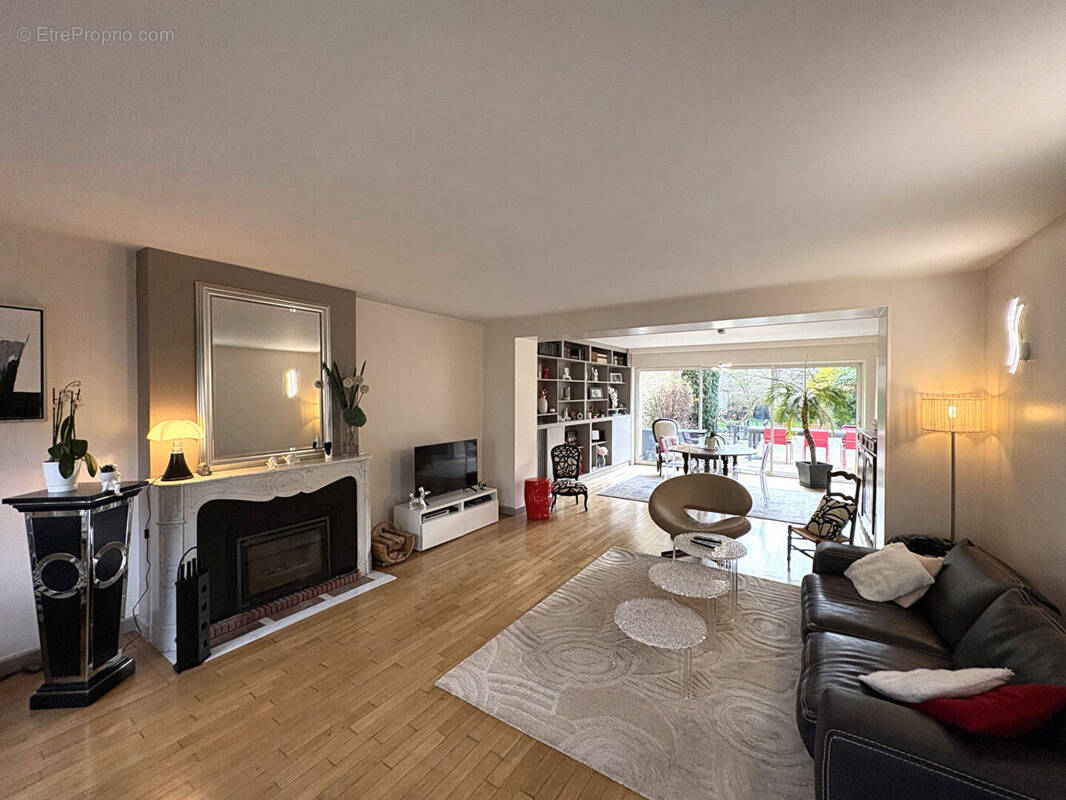 Maison à CHARLEVILLE-MEZIERES