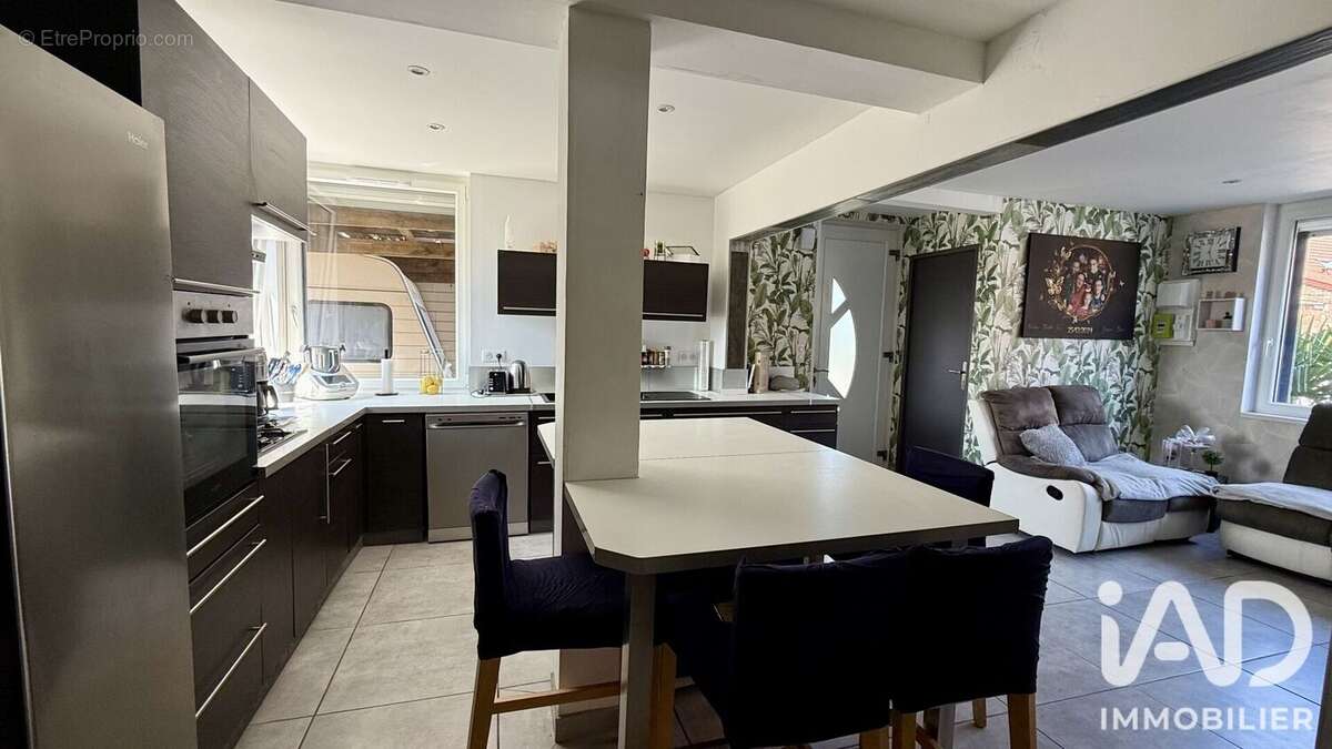 Maison 104 m² à Arques  - photo 4