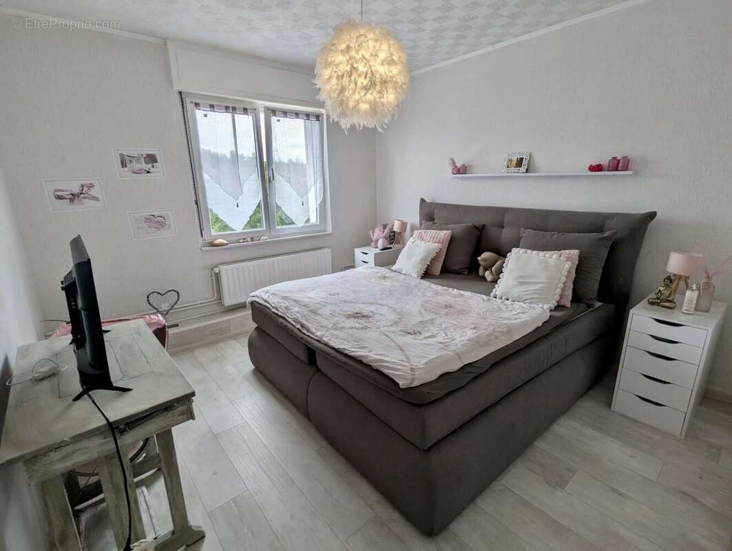 Maison 128 m² à Forbach  - photo 6