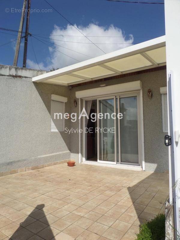 Maison à PONT-SUR-YONNE