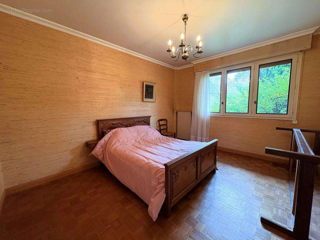 Maison à MONT-SAINT-AIGNAN