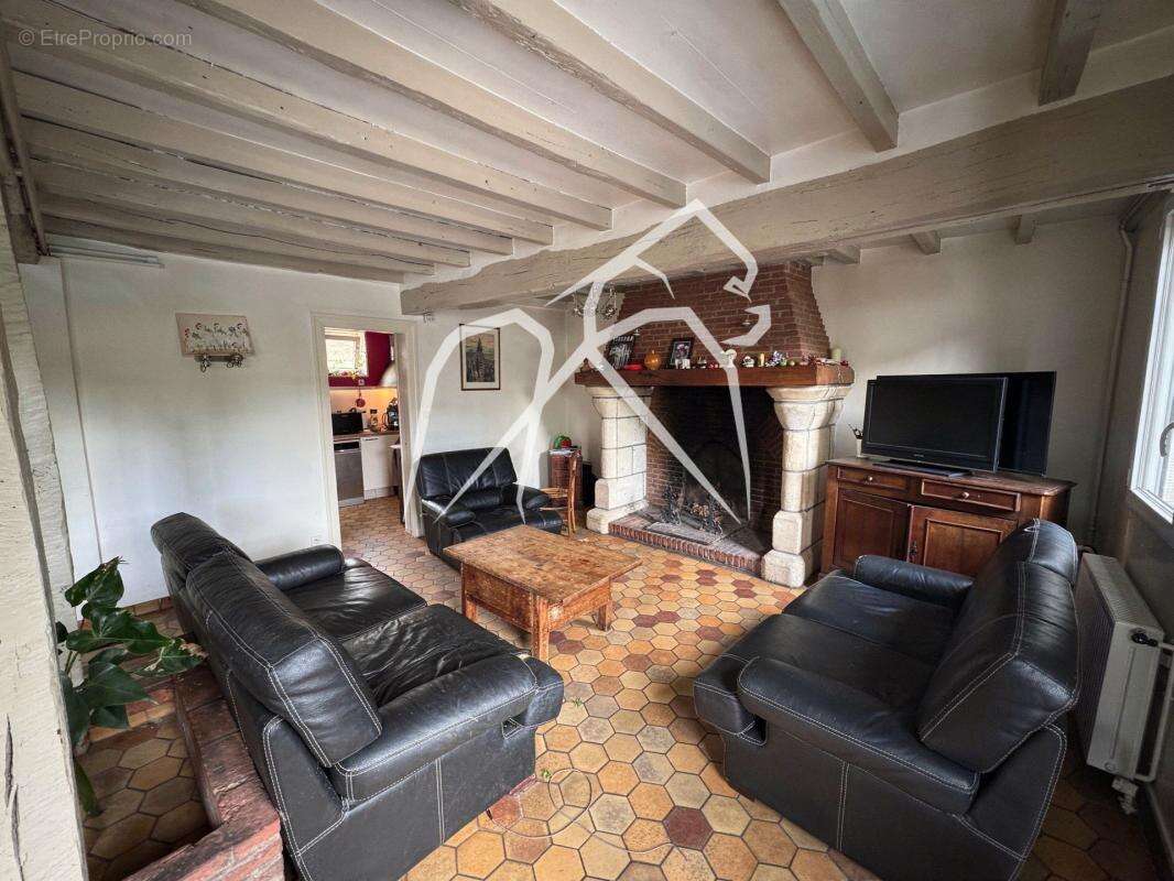 Maison 166m²  Saint Aubin Epinay A rénover  - photo 4