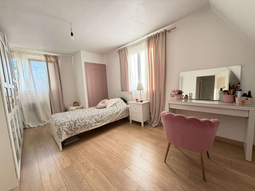 Maison à MITRY-MORY