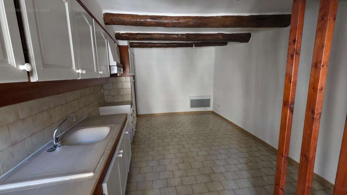Maison à PELISSANNE
