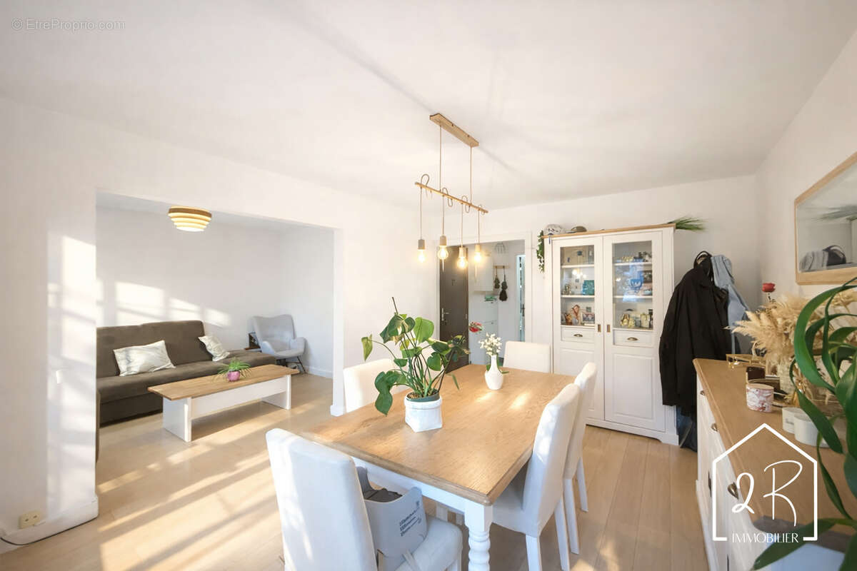 Appartement à SAINT-PRIEST