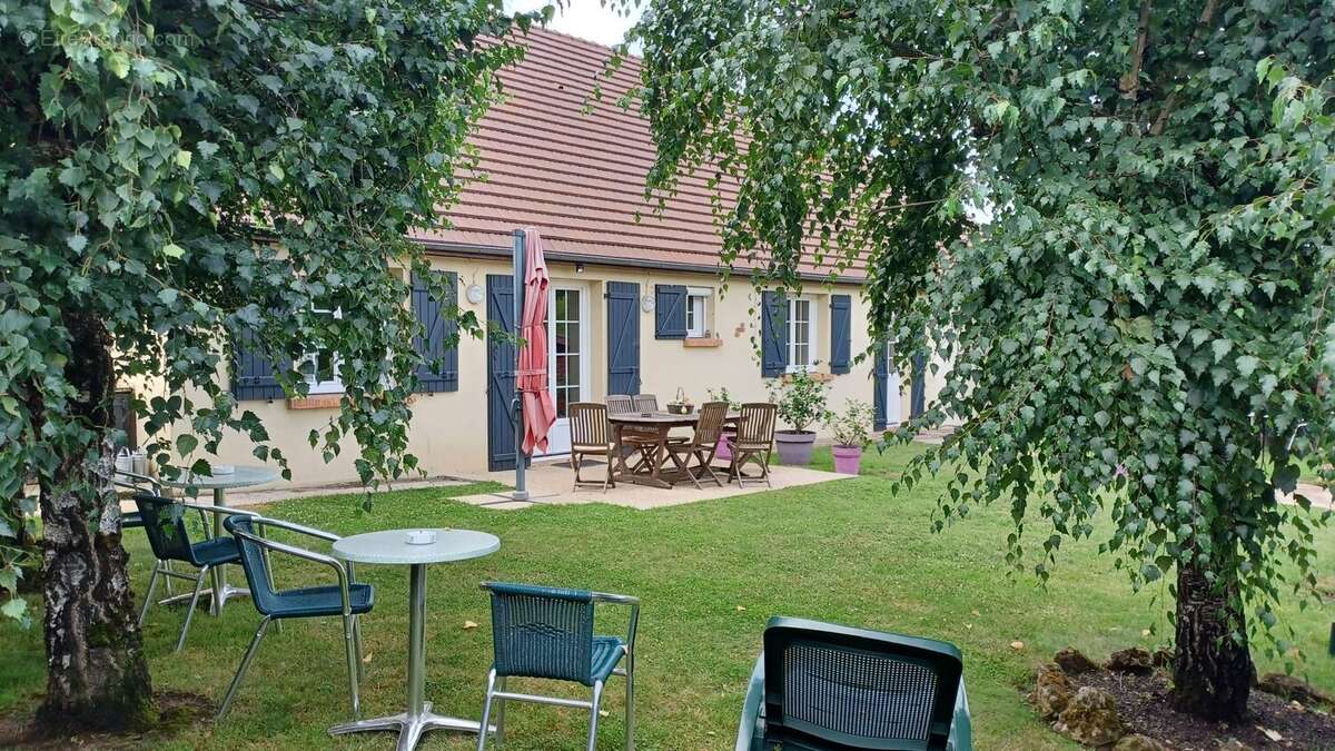 Maison à FAVEROLLES-SUR-CHER