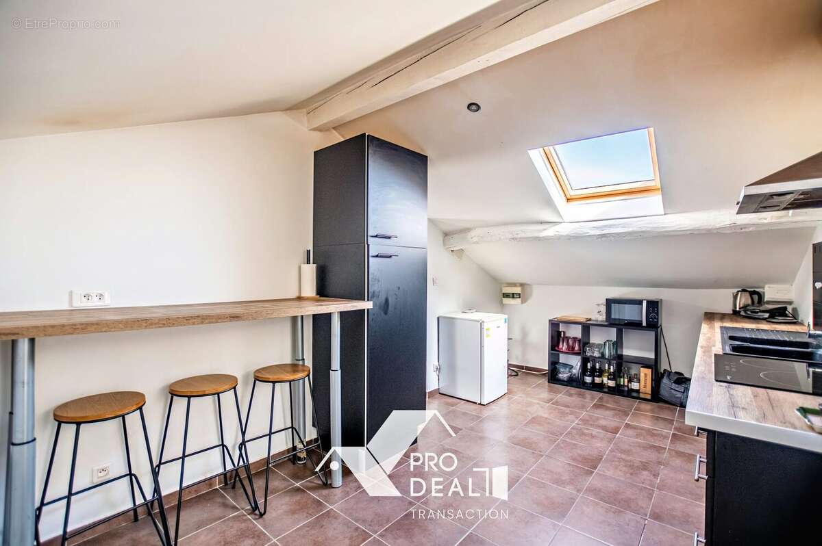 Appartement 47 m² à Saint-Denis-Les-Bourg  - photo 3