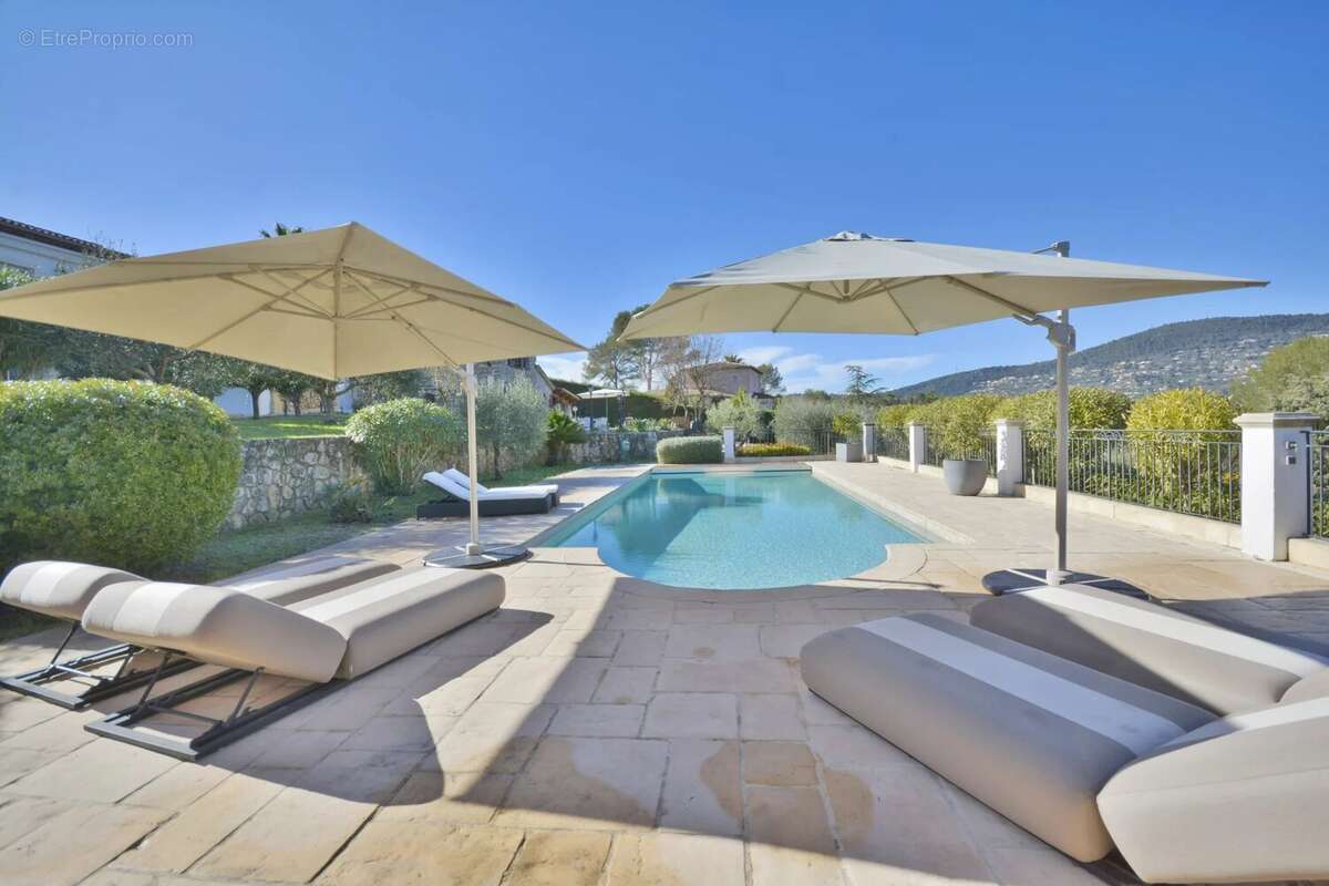 Maison à PEYMEINADE