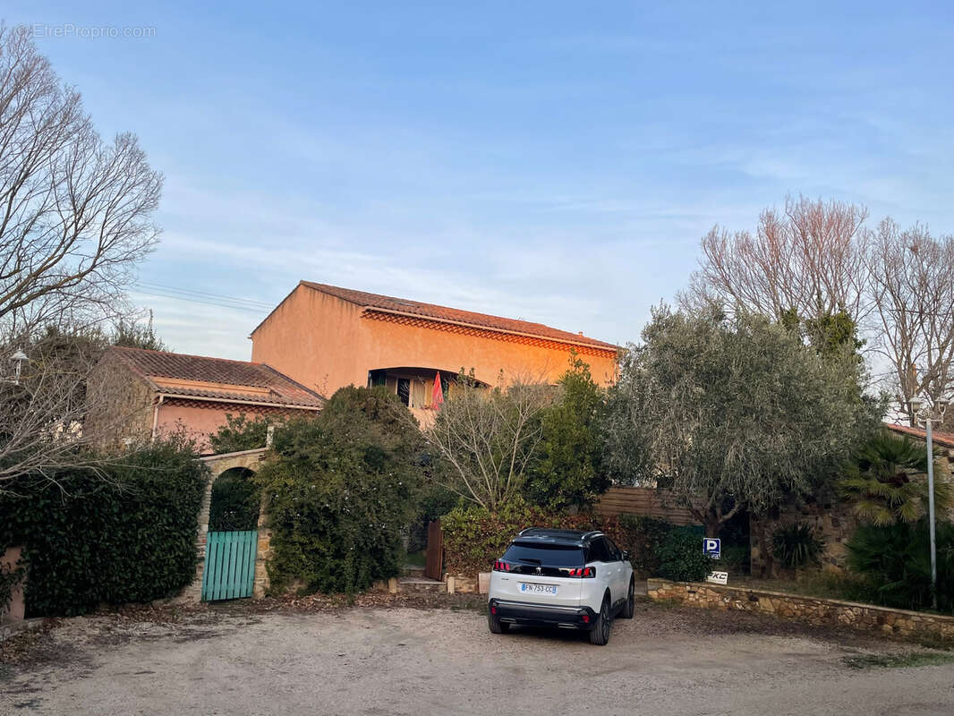 Appartement à SIX-FOURS-LES-PLAGES