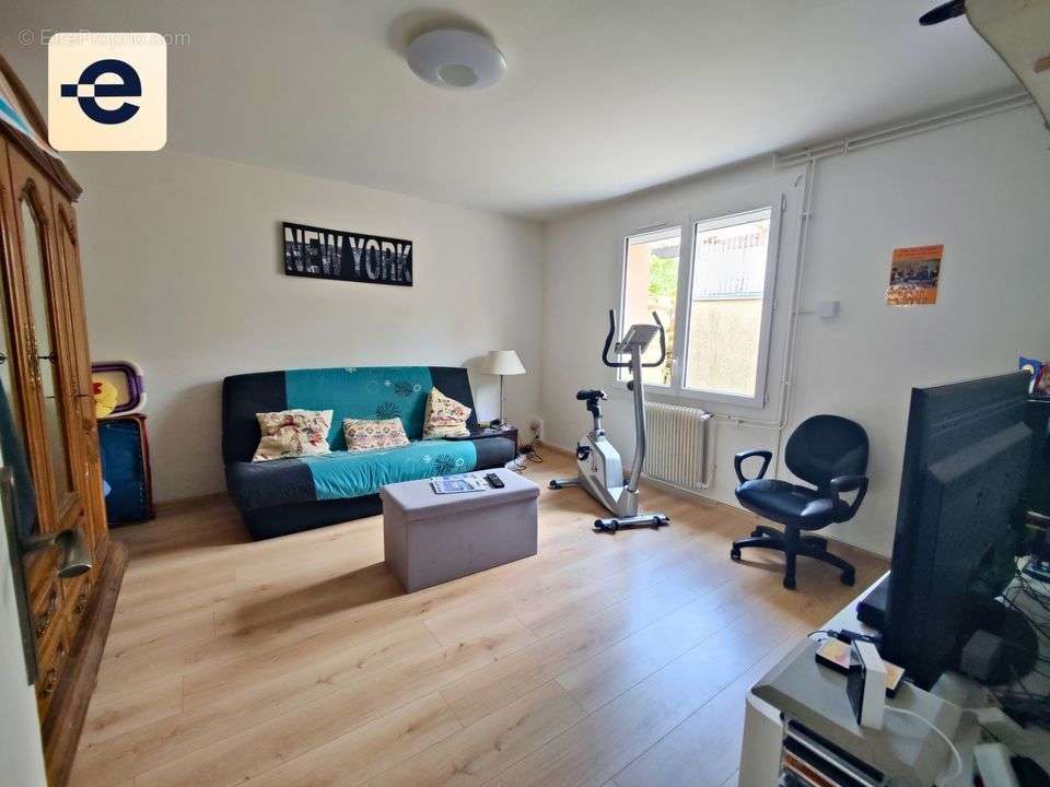 Maison à SERRES-MORLAAS