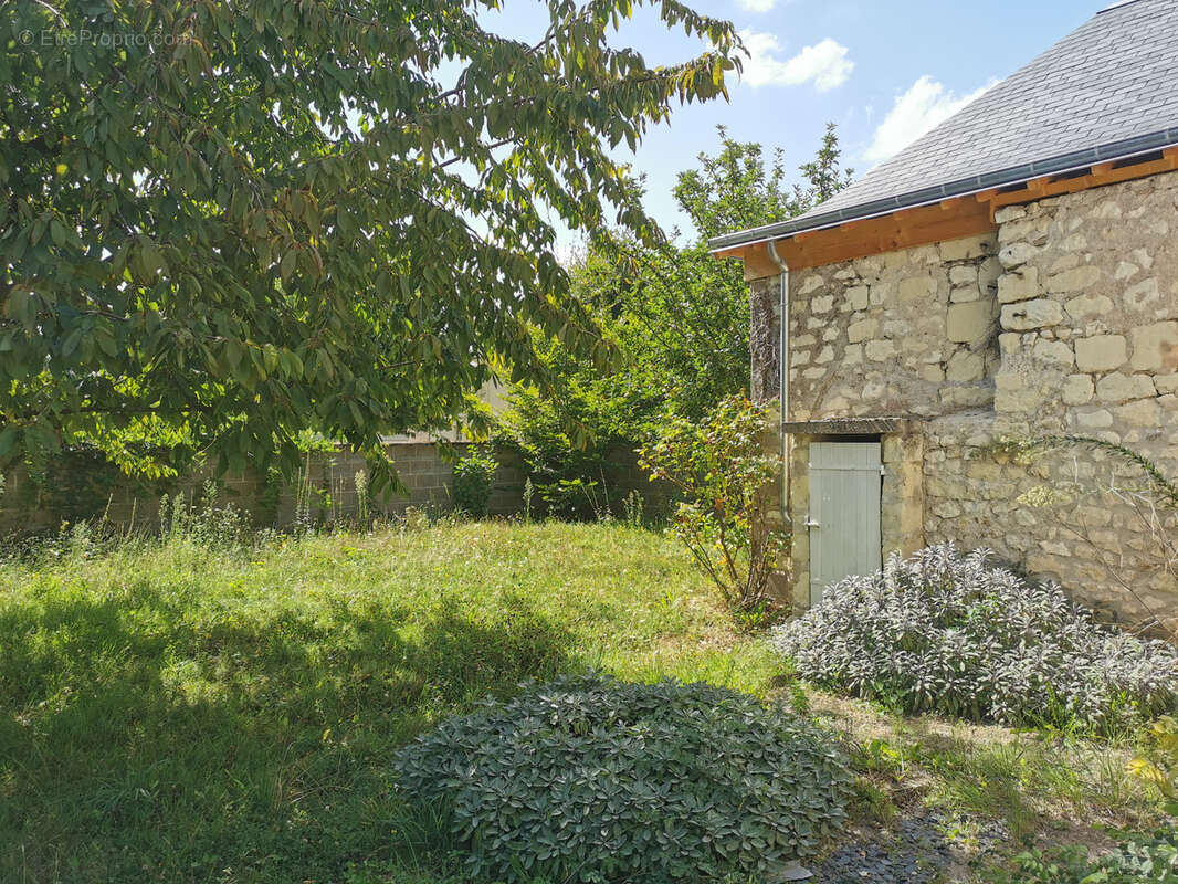 Maison à BENAIS
