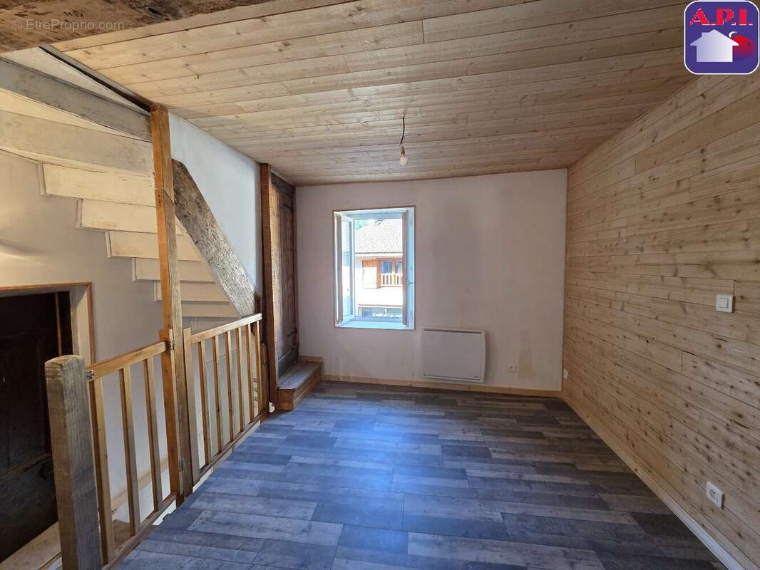 Maison 76 m² à Luzenac  - photo 9