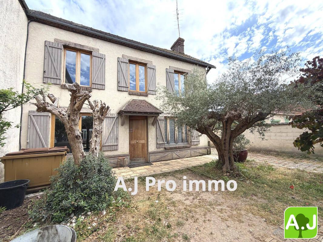 Maison à BOIS-LE-ROI
