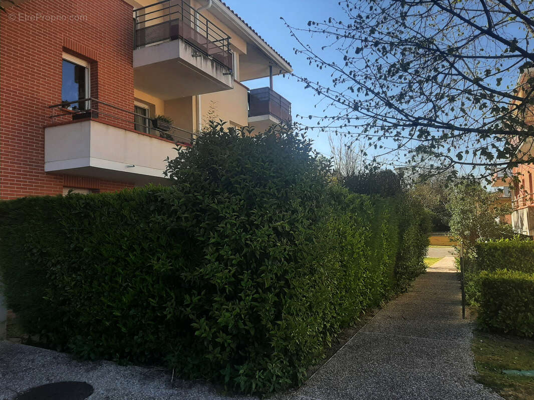 EXCLUSIVITE A POMPERTUZAT- Bel appartement T3 en dernier étage - photo 2