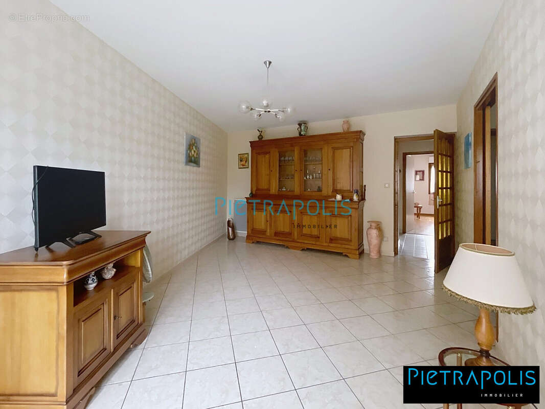 Appartement à QUINCIEUX