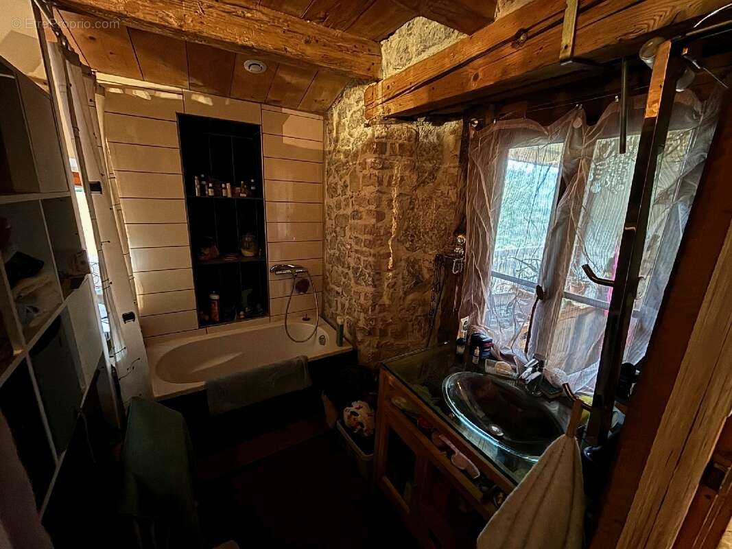 Maison à BONNEVILLE