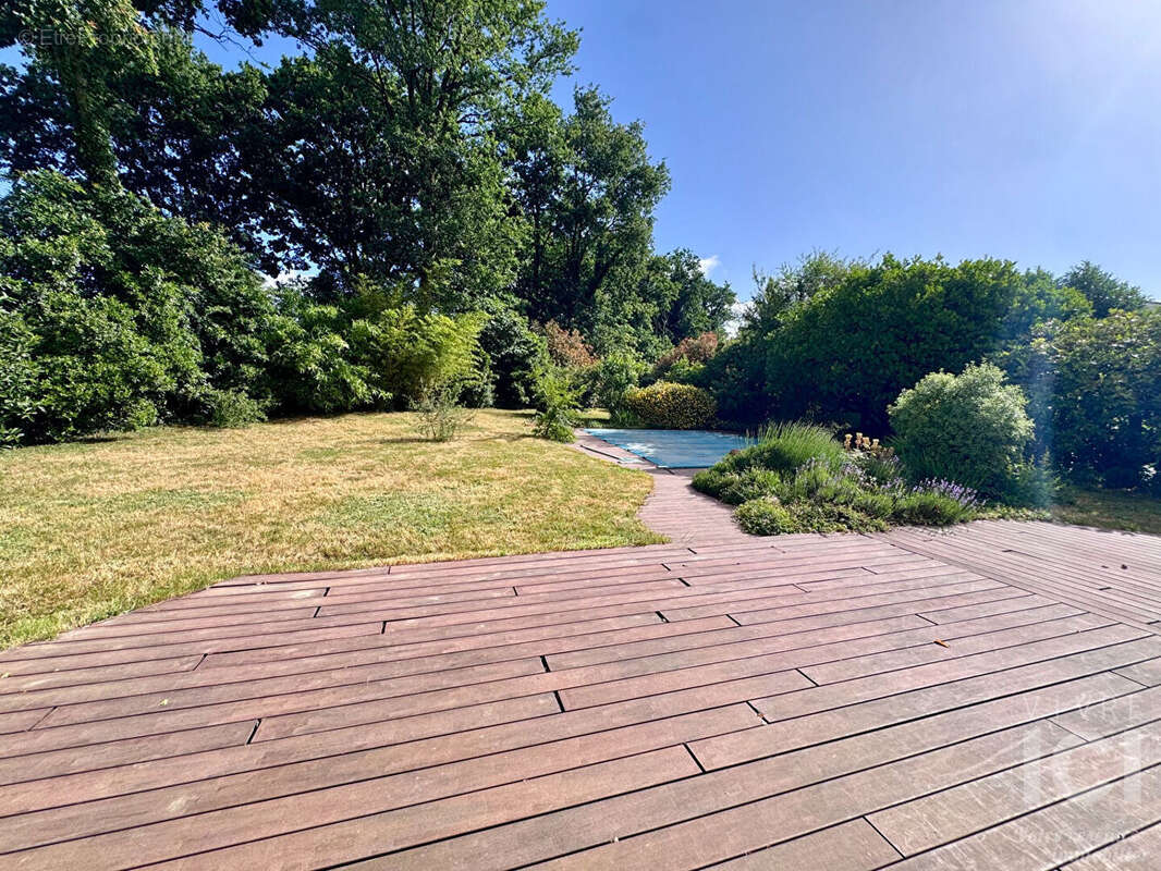 Maison familiale - 210m² -  5 chambres - Sautron - photo 12