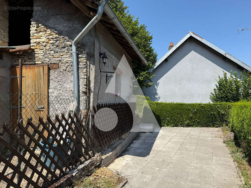 Maison Fontaine Les Clerval 5 pièce(s) 117 m2 - photo 14