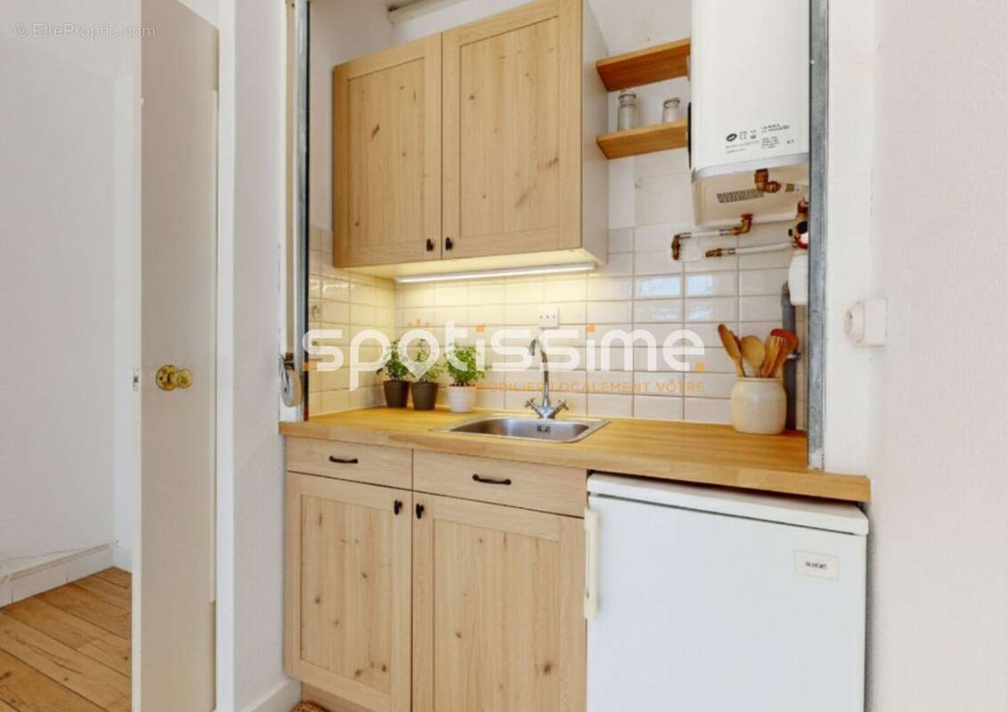 Studio avec balcon, exposition sud-ouest et parking privatif  Cap d'Agde, Centre-Port - photo 5