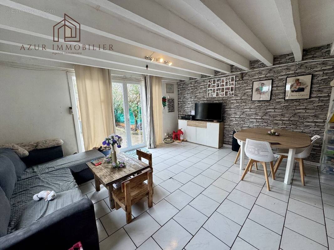 Appartement à LIGNAN-SUR-ORB