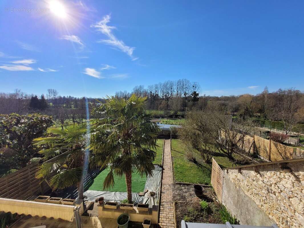 Maison à MAUVES-SUR-HUISNE