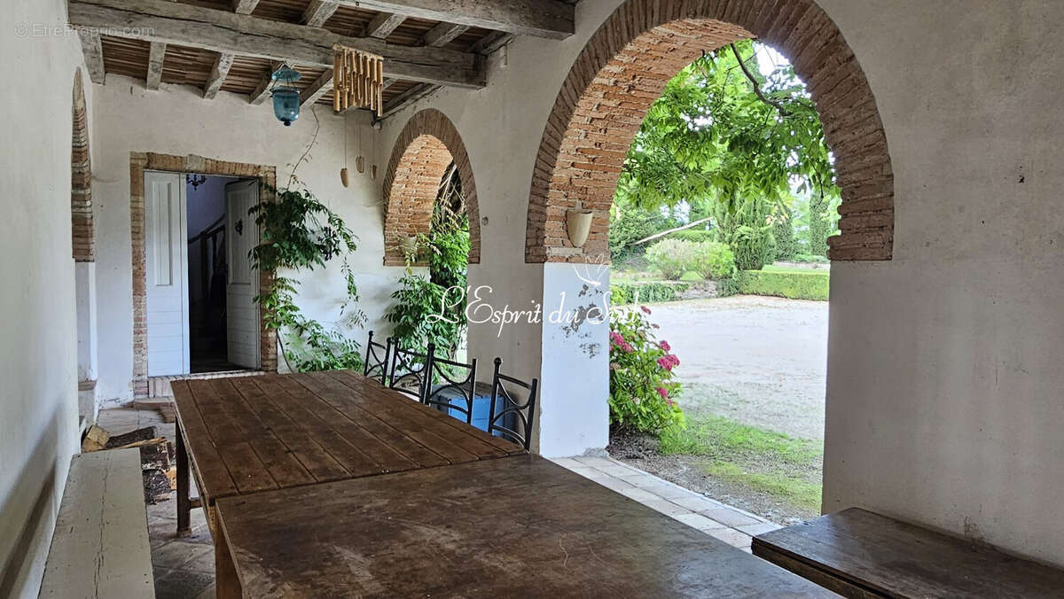 Maison 301 m² à Salvagnac  - photo 9